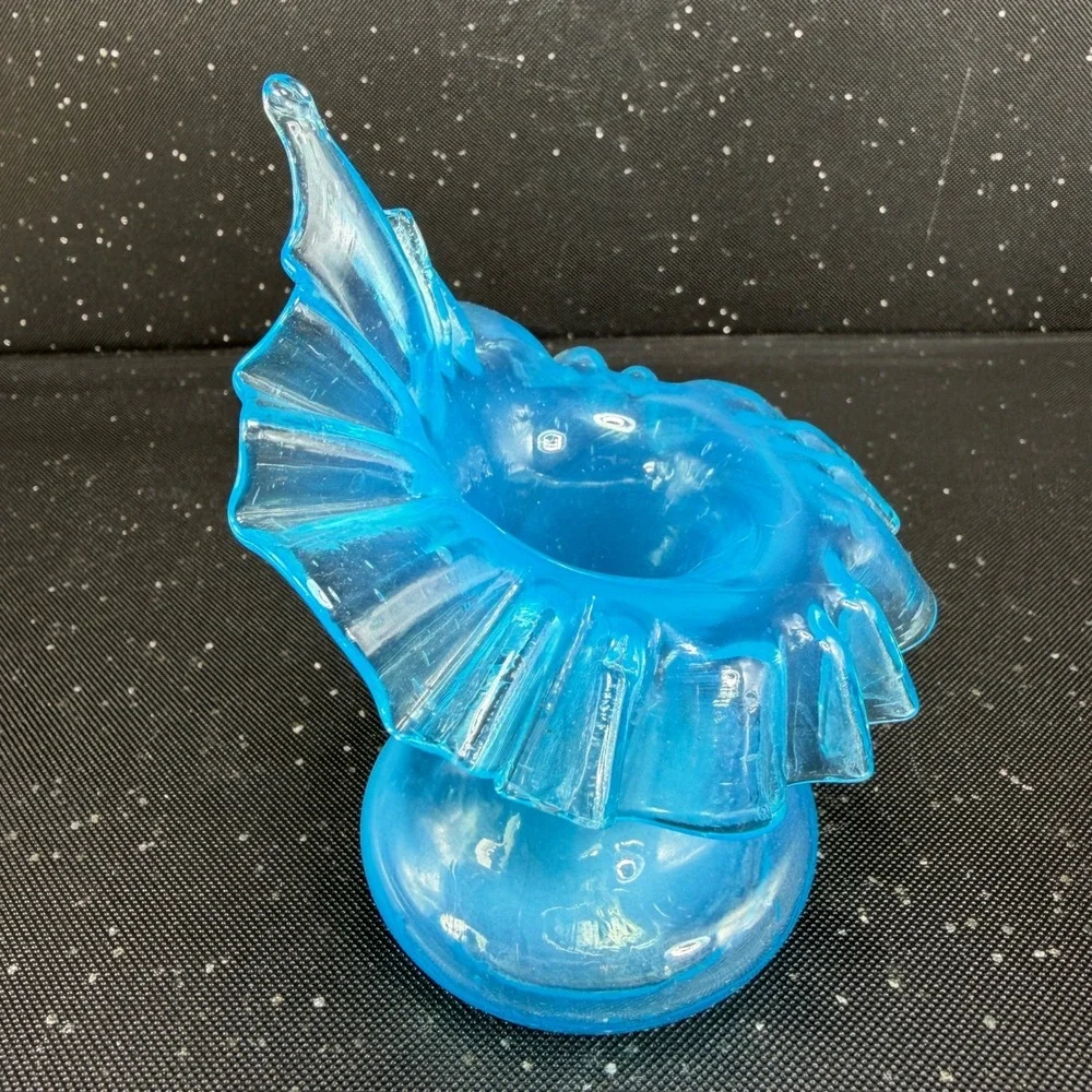 Vintage Blue Blown Art Glass Ruffled Jack in the Pulpit Vase Vessel 5in